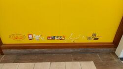 Burlington Square (D7), Retail #504329511